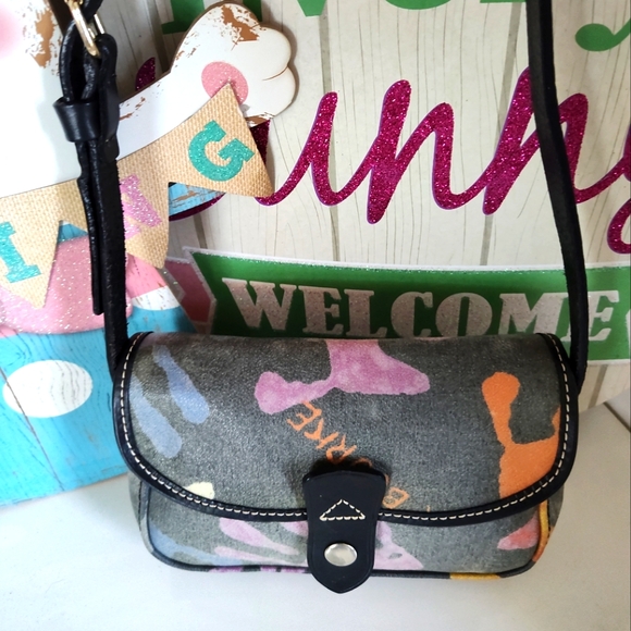Vintage Dooney & Bourke Handprints Wristlet Autism Awareness Mini Shoulder Bag - Picture 1 of 14